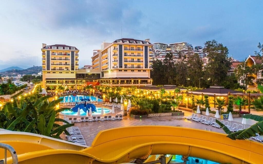 Отель Dizalya Palm Garden Hotel 5*