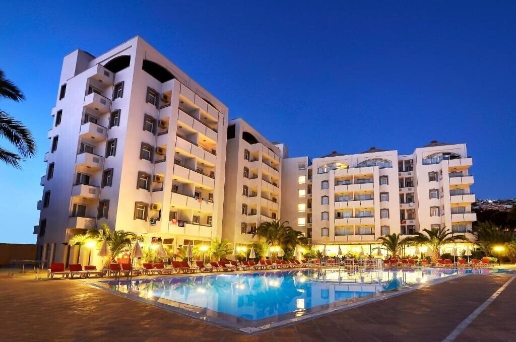 Фотография City's Hill Hotel 4*