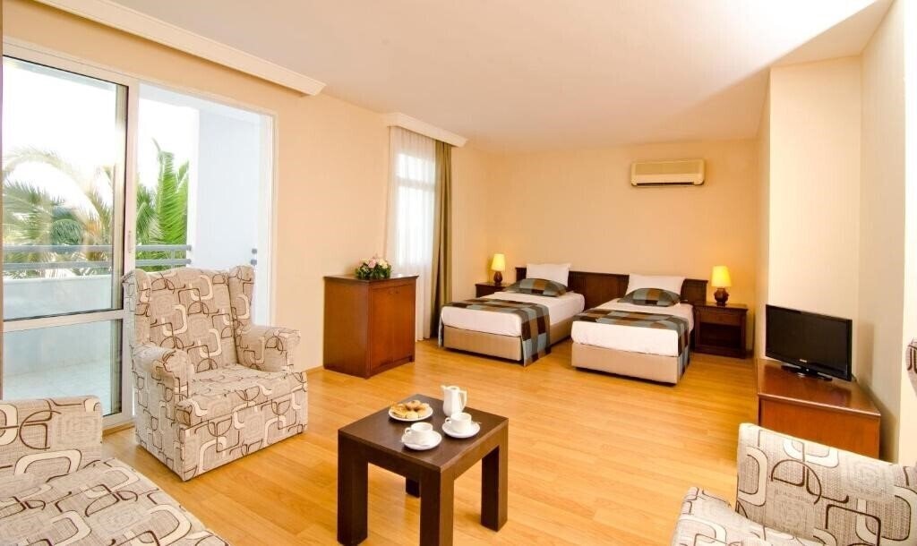 Картинка City's Hill Hotel 4*