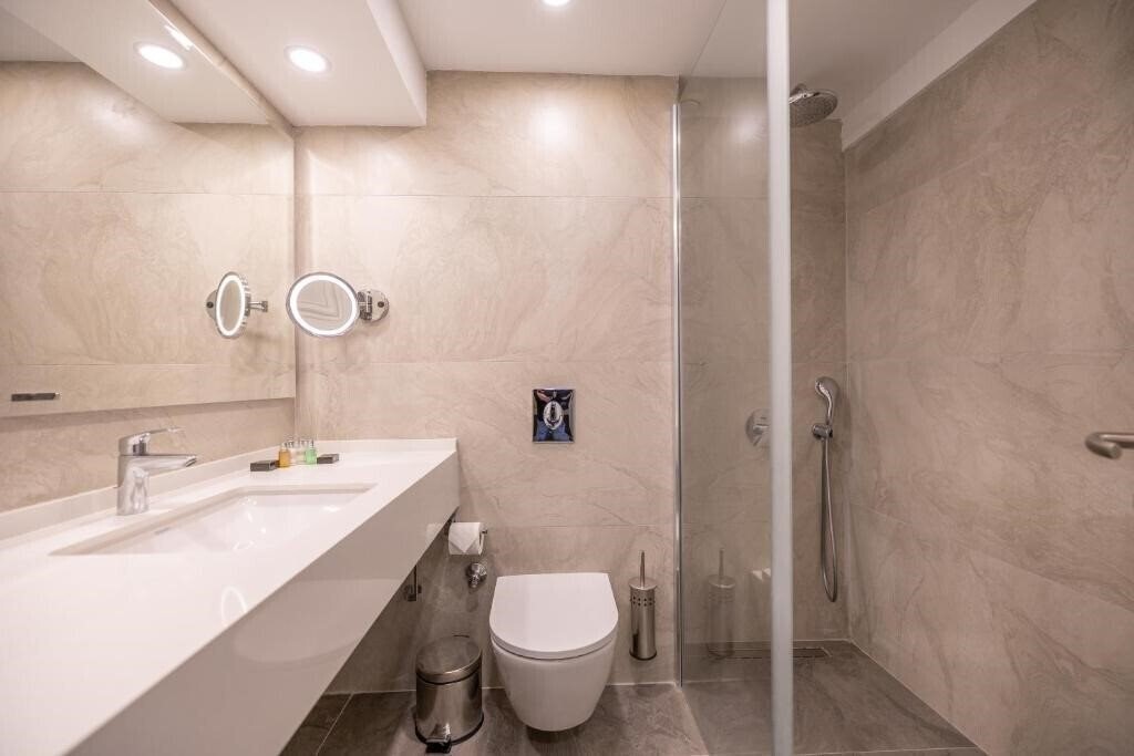 Фотография Proxima Hotel (ex. Proxima Hotel Kusadasi, La Santa Maria Hotel, Sole Hotel Santa Maria, Luana Hotel Santa Maria, Vera Hotel Santa Maria) 4*