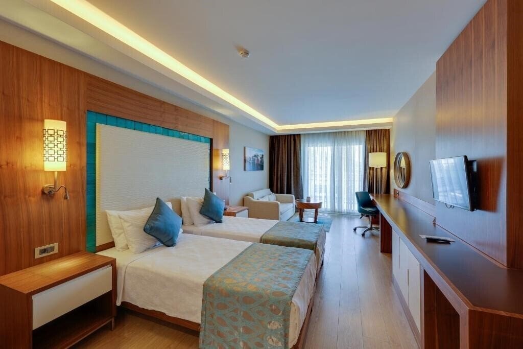 Картинка Ramada Hotel & Suites Kusadasi 5*