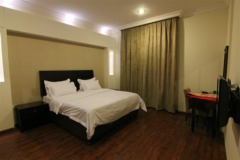 Flora Suites Hotel (ex. Flora Hotel Suites, Flora Hotel & Apart) 3* суреті