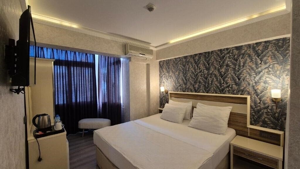 Отель Best Smyrna Hotel 2*