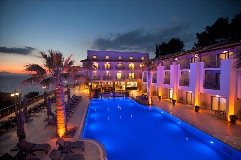 Отель Neopol Hotel Special Class 3*