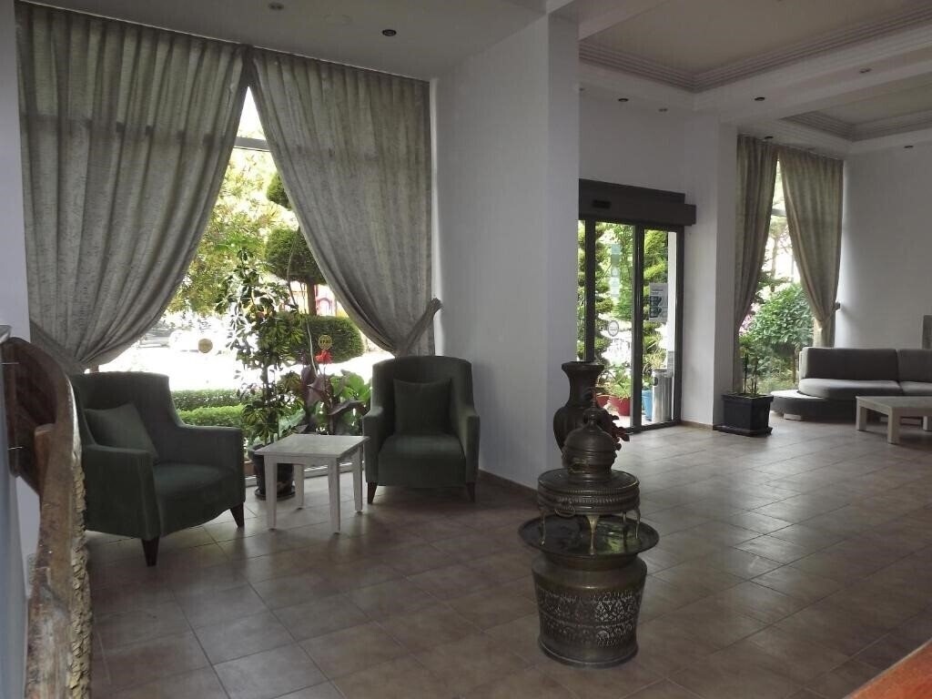 Opus Apart 3* суреті