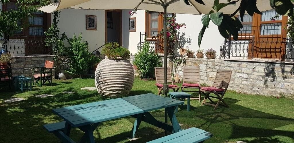 Sezgin Boutique Hotel (ex. Pension, Guesthouse) 3* суреті