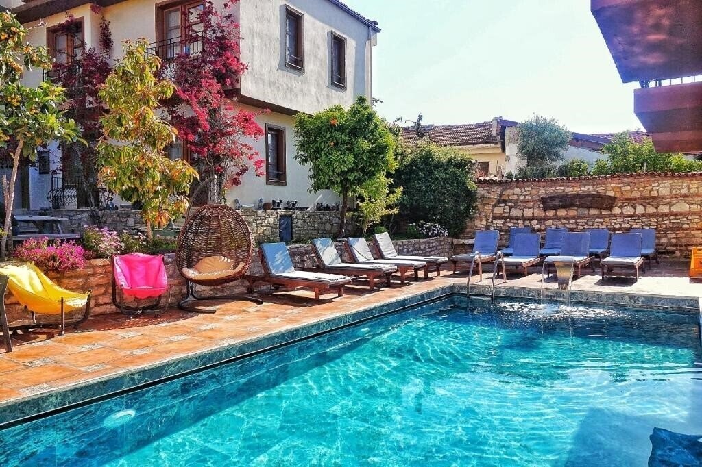 Sezgin Boutique Hotel (ex. Pension, Guesthouse) 3* фотосуреті