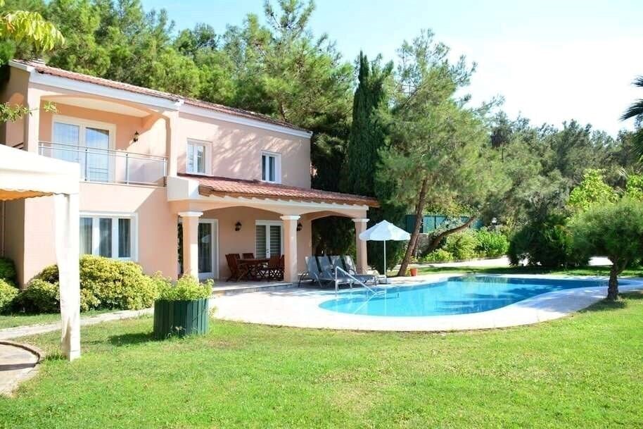 Отель Pine Club Boutique 4*