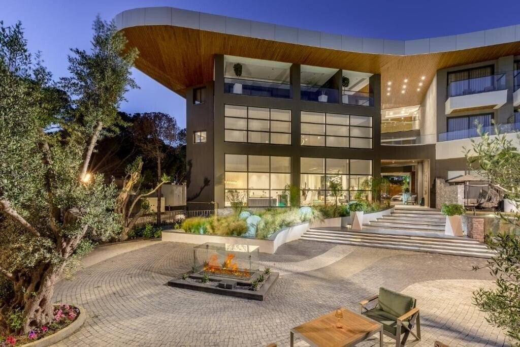 Отель Unique Life Style Hotels 5*