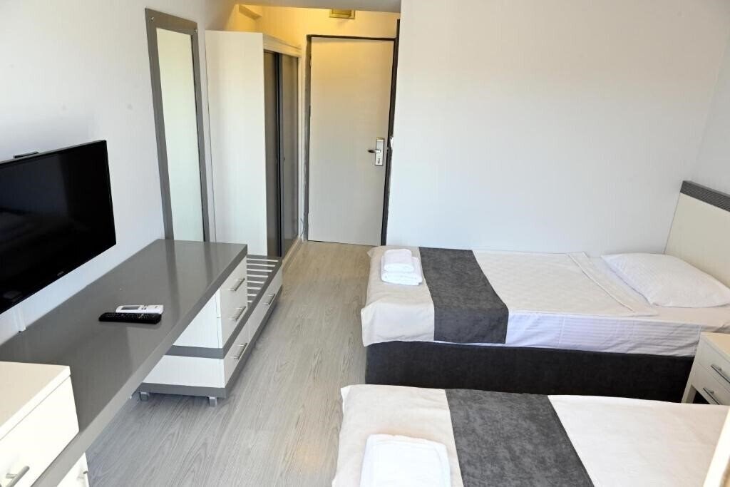 Фото Hotel Roxx Royal (ex. Santur Hotel) 3*