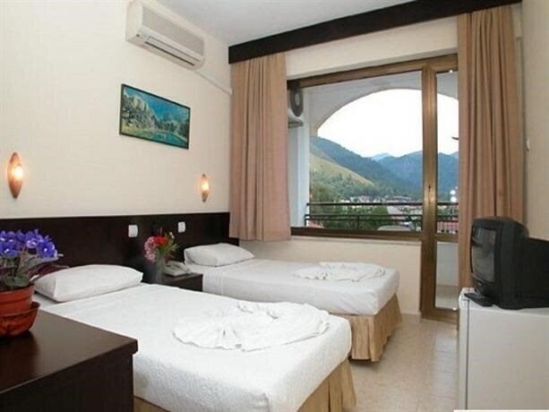 Juniper Hotel 3* суреті