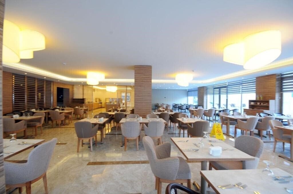 Idas Hotel 4* суреті