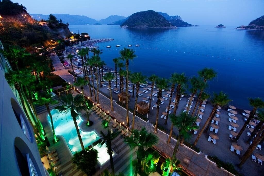 Отель Quadas Hotel 4*