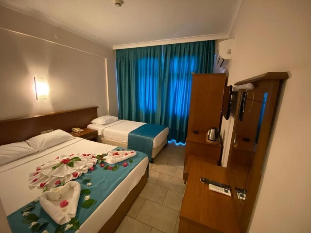 Bliss Beach (ex. Yuzbasi Hotel) 3* суреті