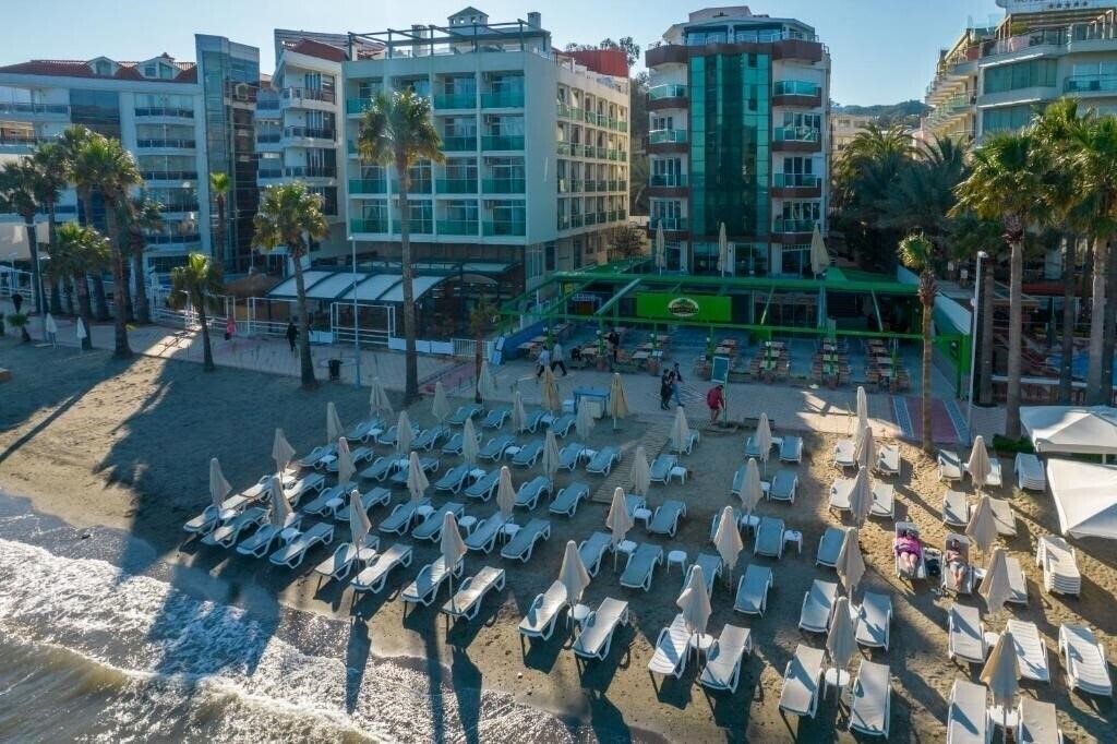 Отель Yuvam Hotel 3*