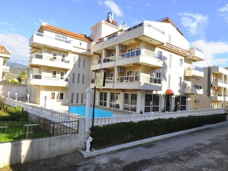 Отель Golden Star Hotel 3*