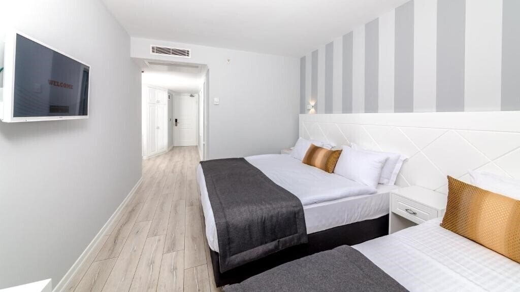 Фото Motto Premium Hotel (ex. Motto Premium Hotel & SPA, Motto Premium Marmaris, Nergis Select, Orka Nergis Select Hotel) 4*