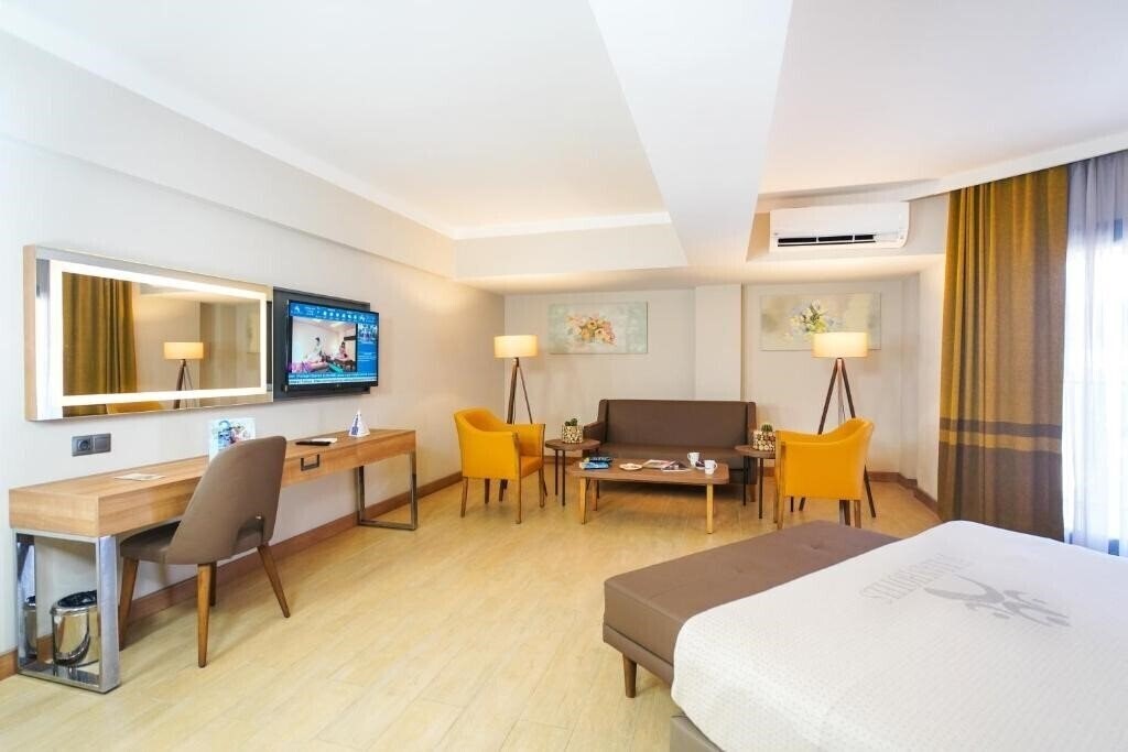 Фото Julian Marmaris 4*