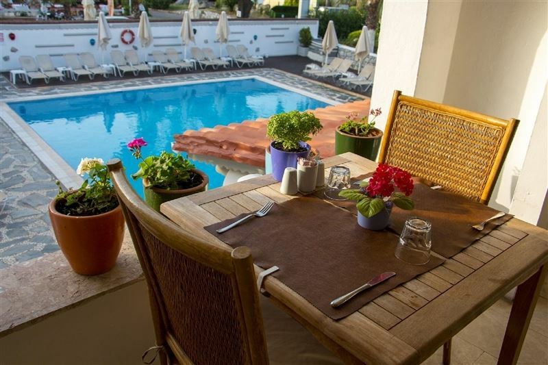 Casa Blanca Beach Hotel 3* суреті