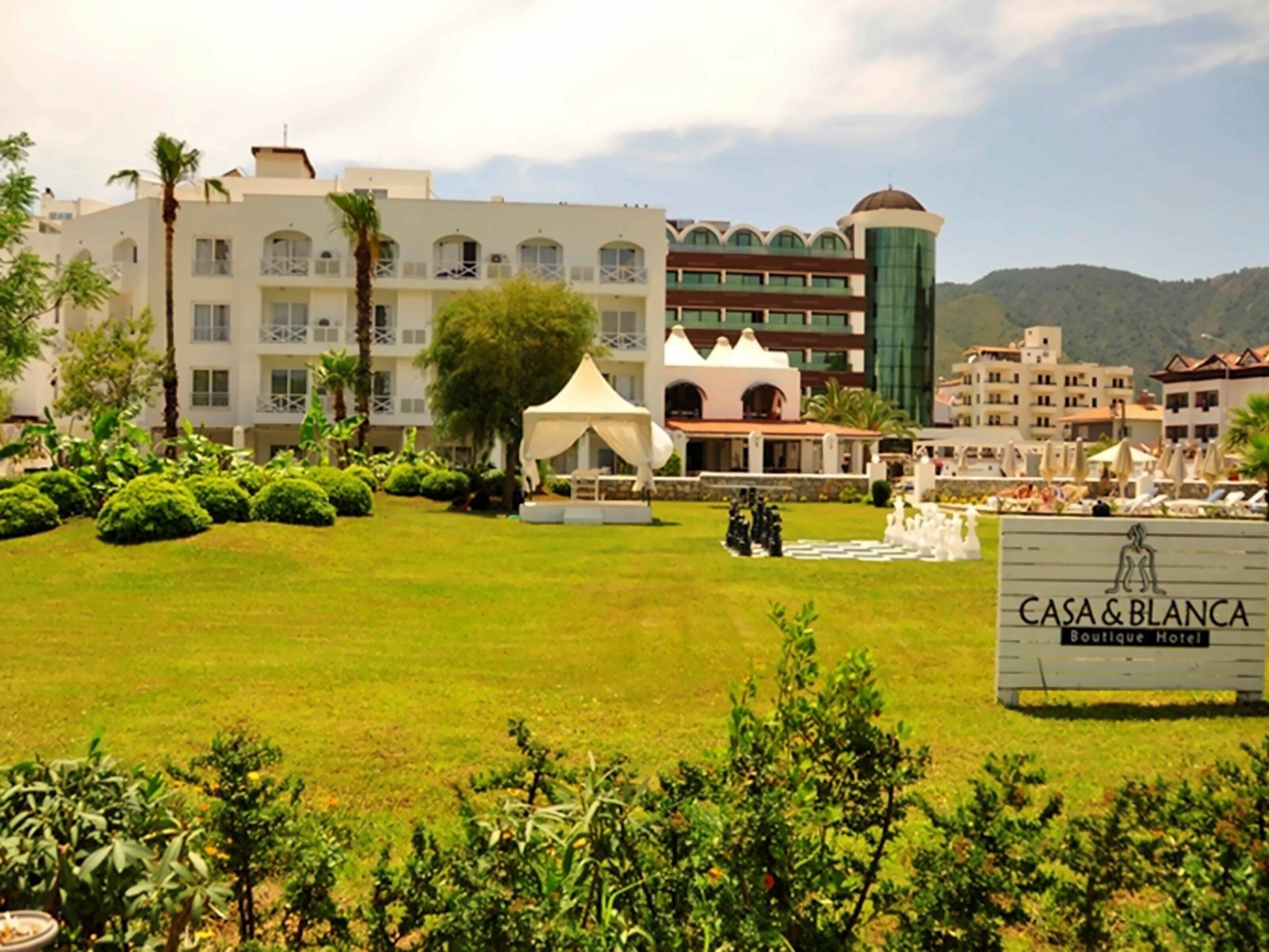 Отель Casa Blanca Beach Hotel 3*