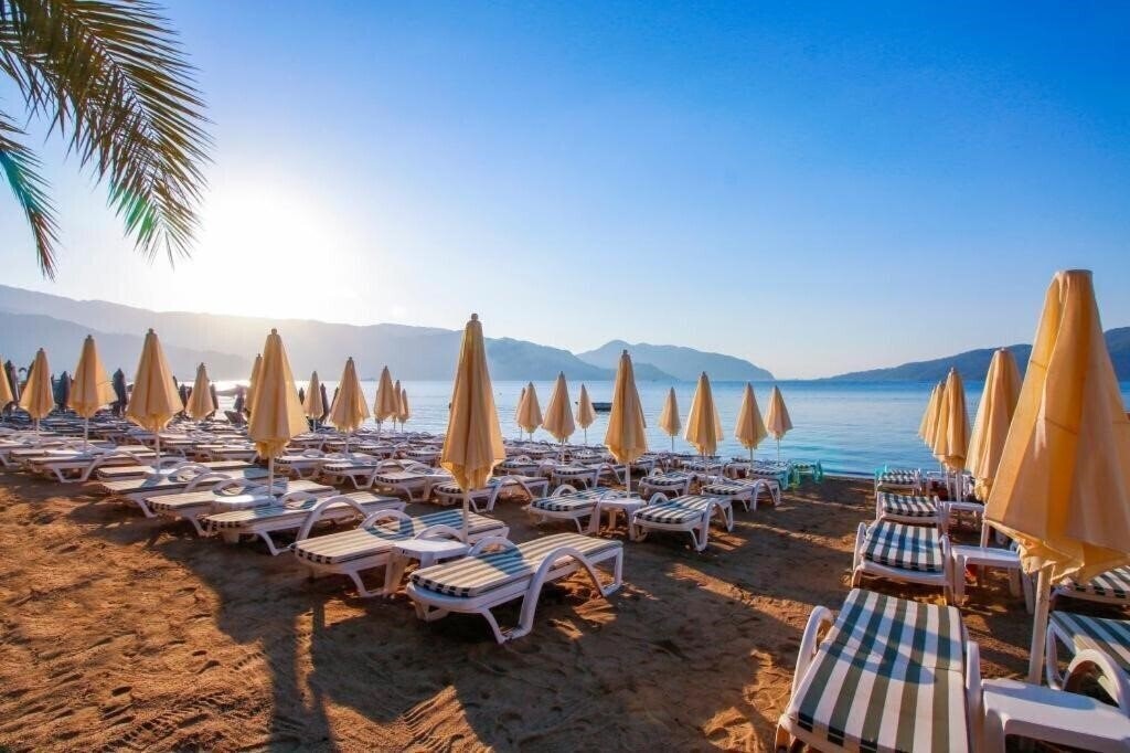 Aurasia Beach Hotel (ex. Yesil Hurma, Malibu Beach) 3* фотосуреті