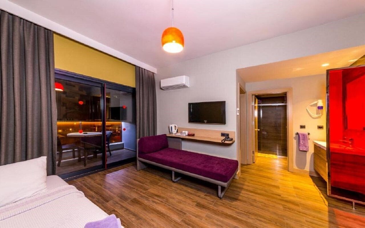 Costa Mare Suites (ex. Cosmopolitan Resort) 4* фотосуреті