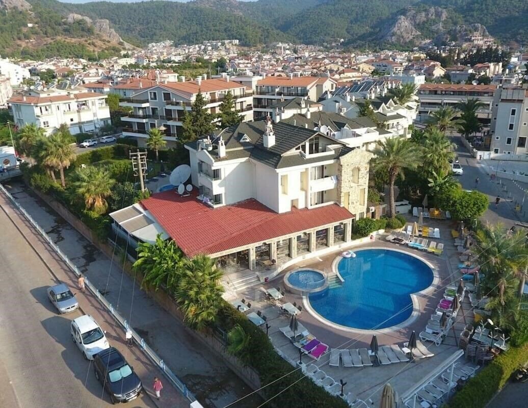 Отель Greenpark Apartments 3*