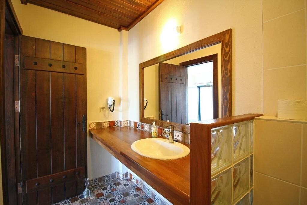 Фотография Kekik Otel Selimiye 3*