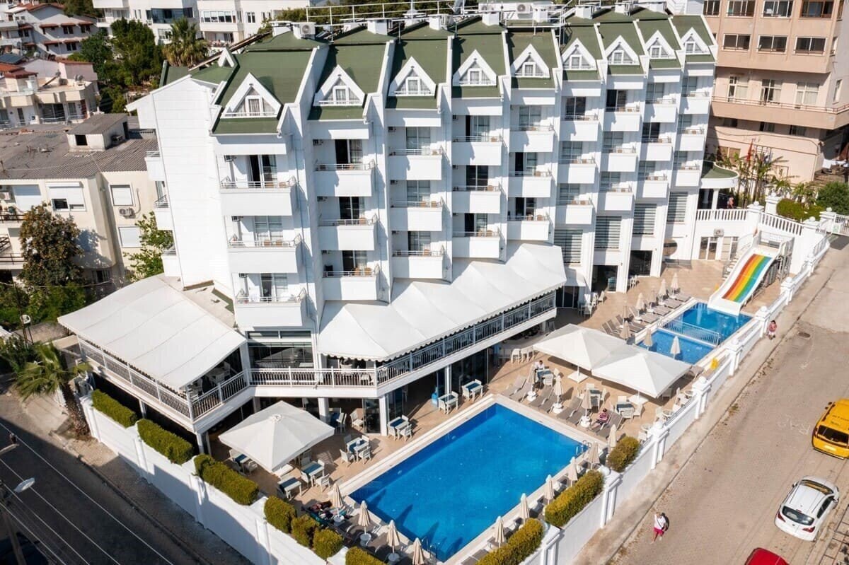 Отель Piccolo Dream Hotel 4*