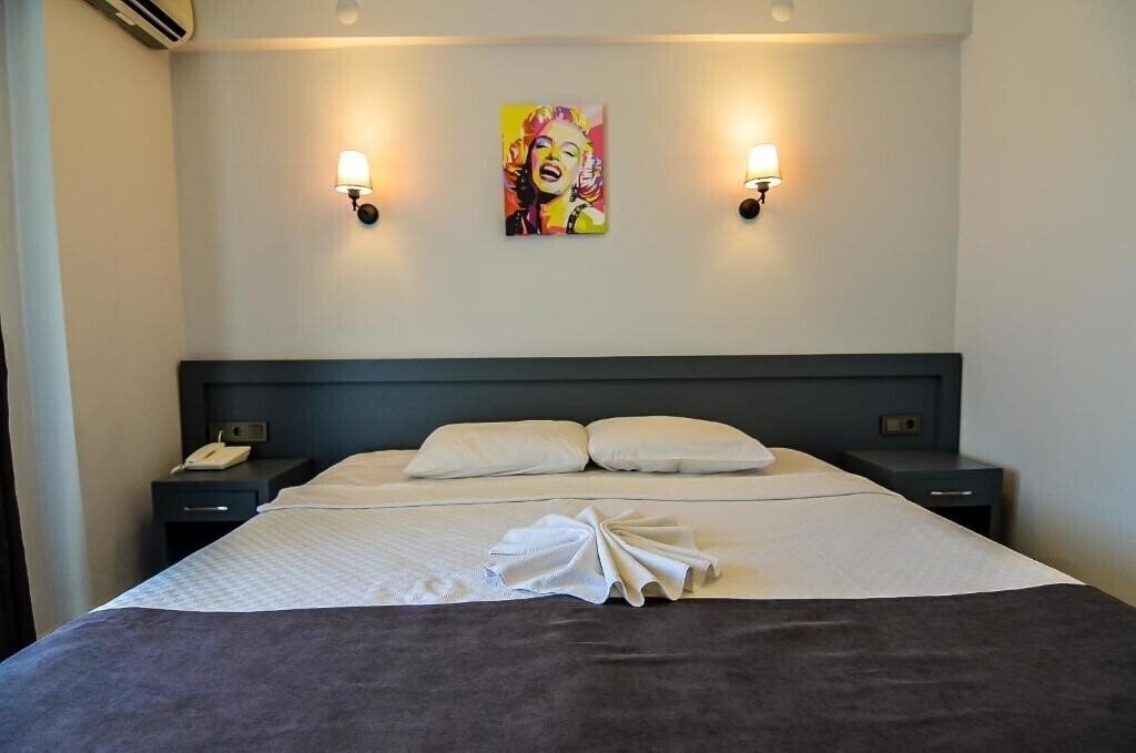 Berry Bella Hotel 3* фотосуреті