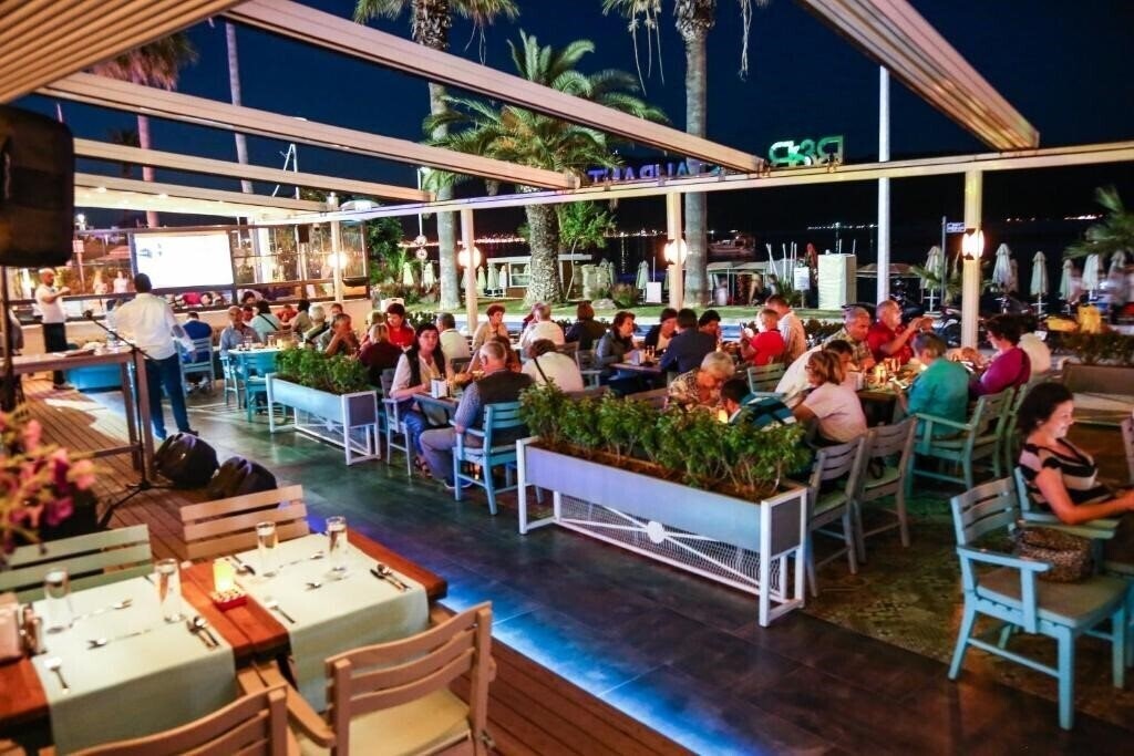 B&B Yuzbasi Beach (ex. Bliss Beach, Yuzbasi Hotel) 3* суреті