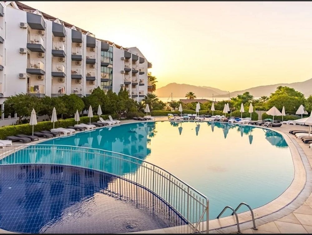 Caprice Beach Hotel (ex. Luna Beach Deluxe Hotel ) 4* суреті