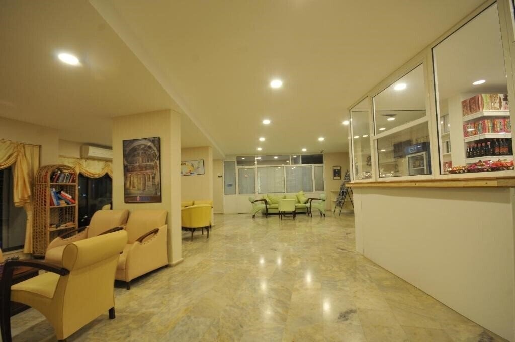 Amos Hotel 3* фотосуреті