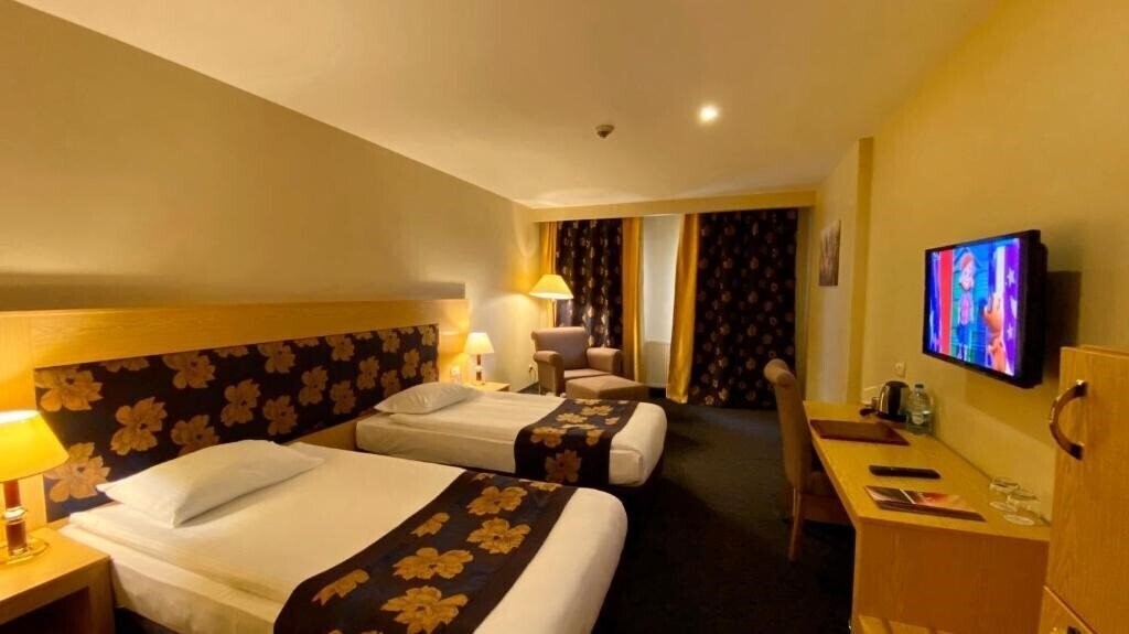 Фото Perissia Hotel & Convention Center 5*