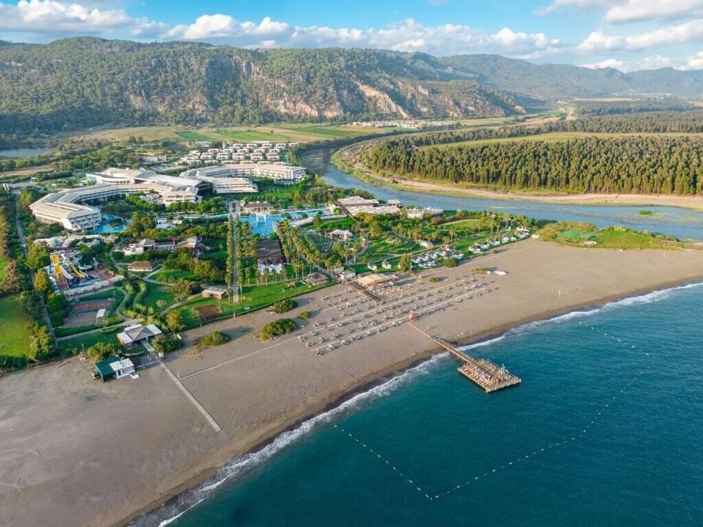 Отель Hilton Dalaman Sarigerme Resort & SPA 5*