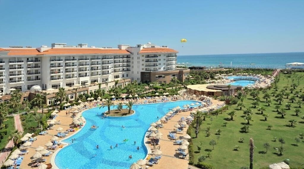 Sea World Resort & SPA 5* қонақ үйі