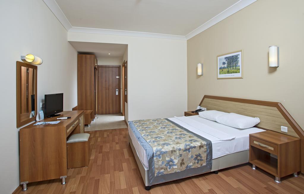 Titan Garden Hotel 4* суреті