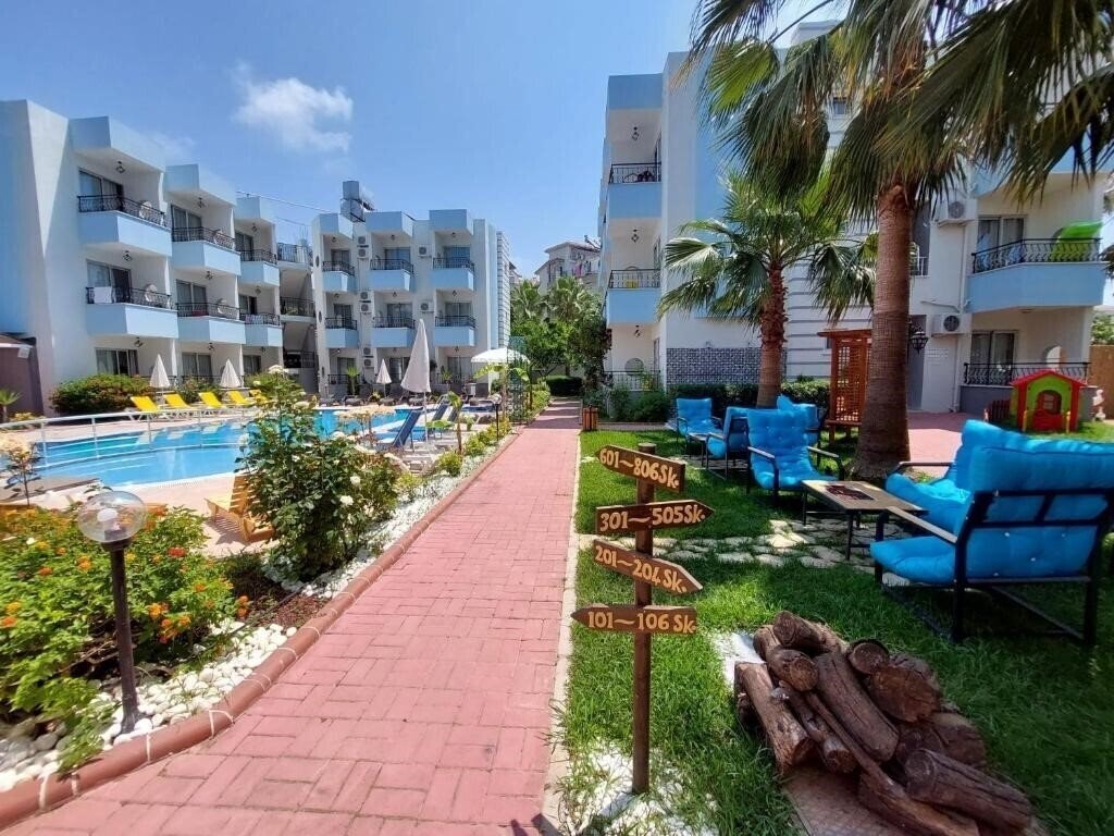 Summer Rose Side 3* суреті