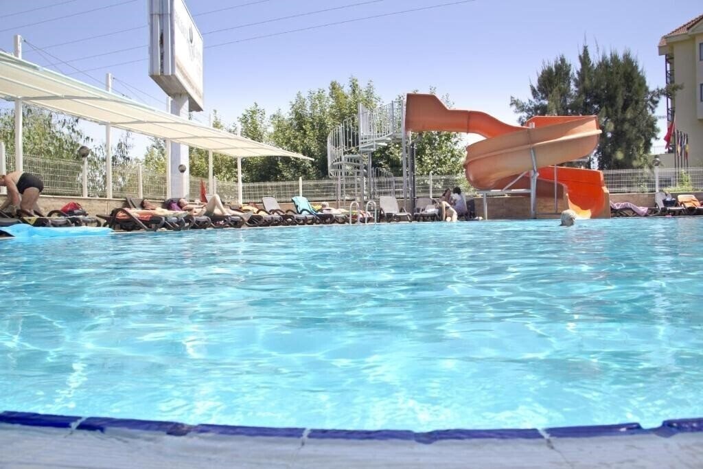 Holiday City Hotel 4* суреті