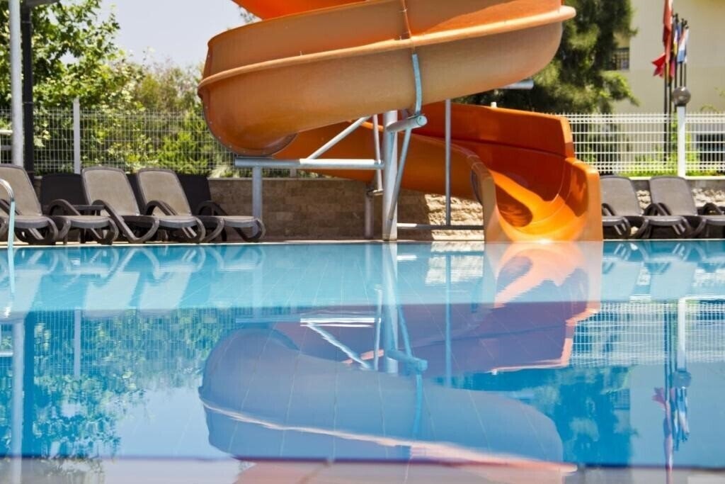 Holiday City Hotel 4* суреті