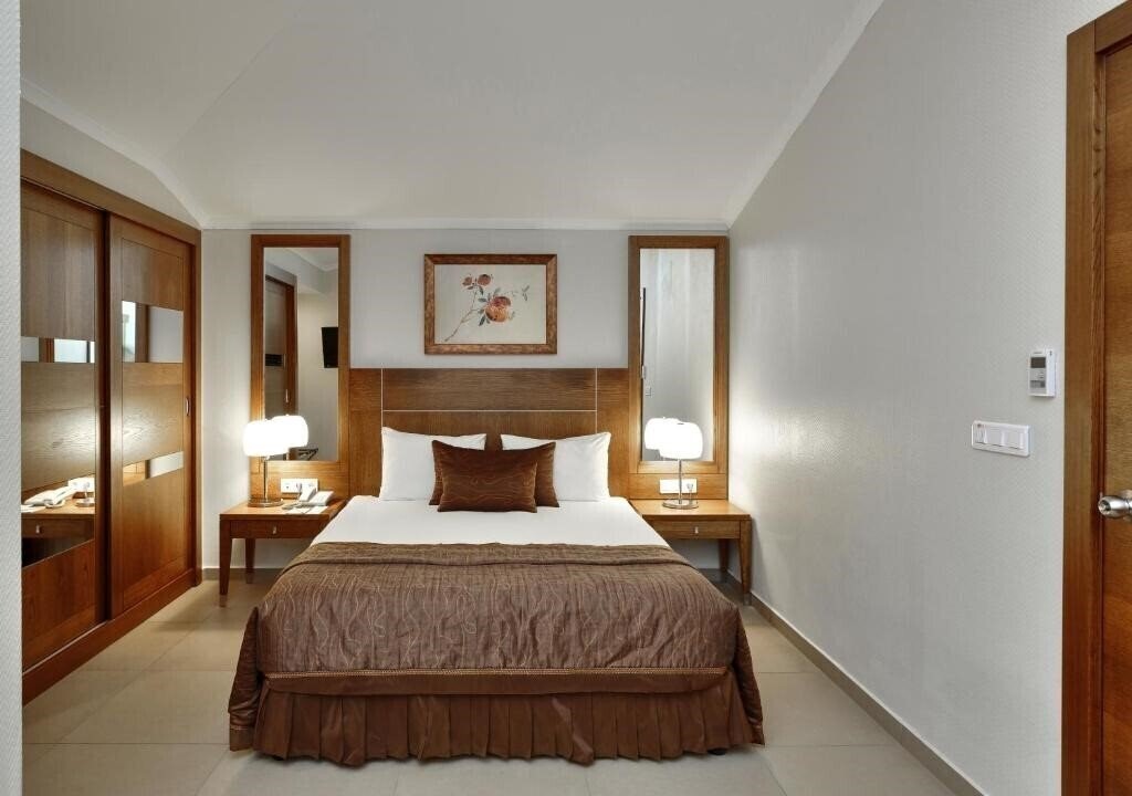 Фото Sunis Elita Beach Resort Hotel & Spa 5*