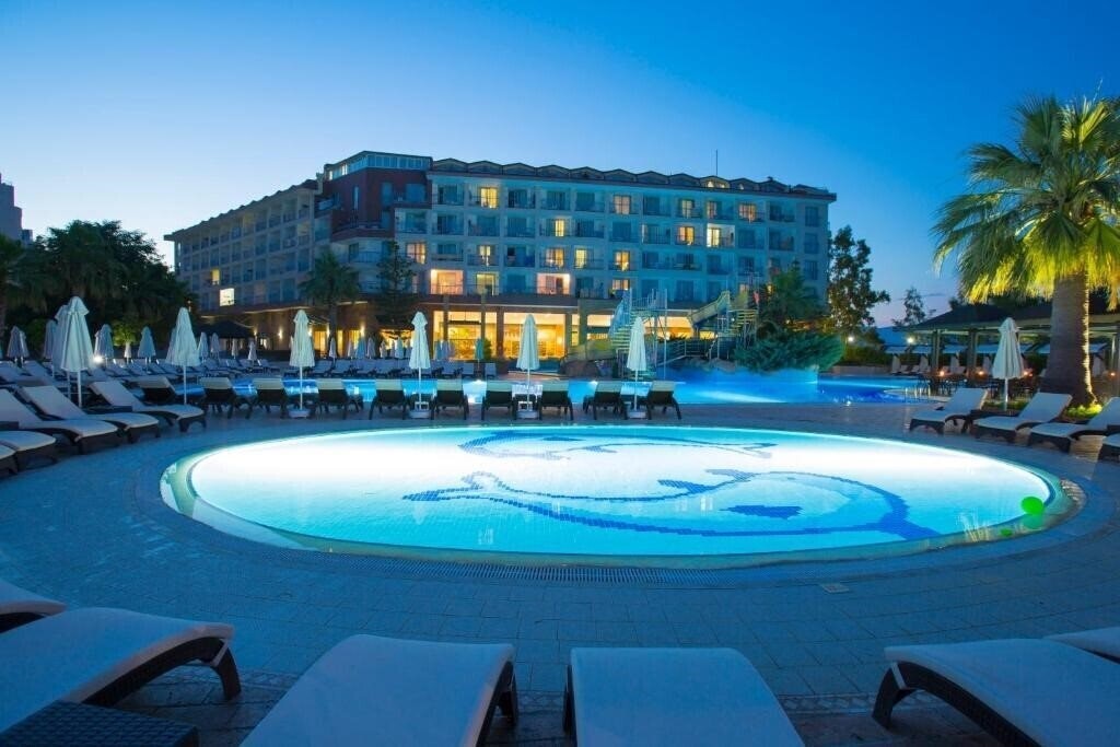 Отель Washington Resort Hotel & SPA 5*
