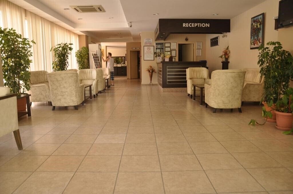 Helios Hotel 3* фотосуреті