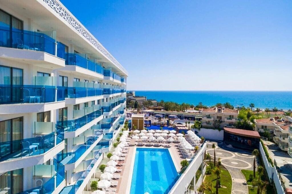 Изображение Dream World Hill 5*