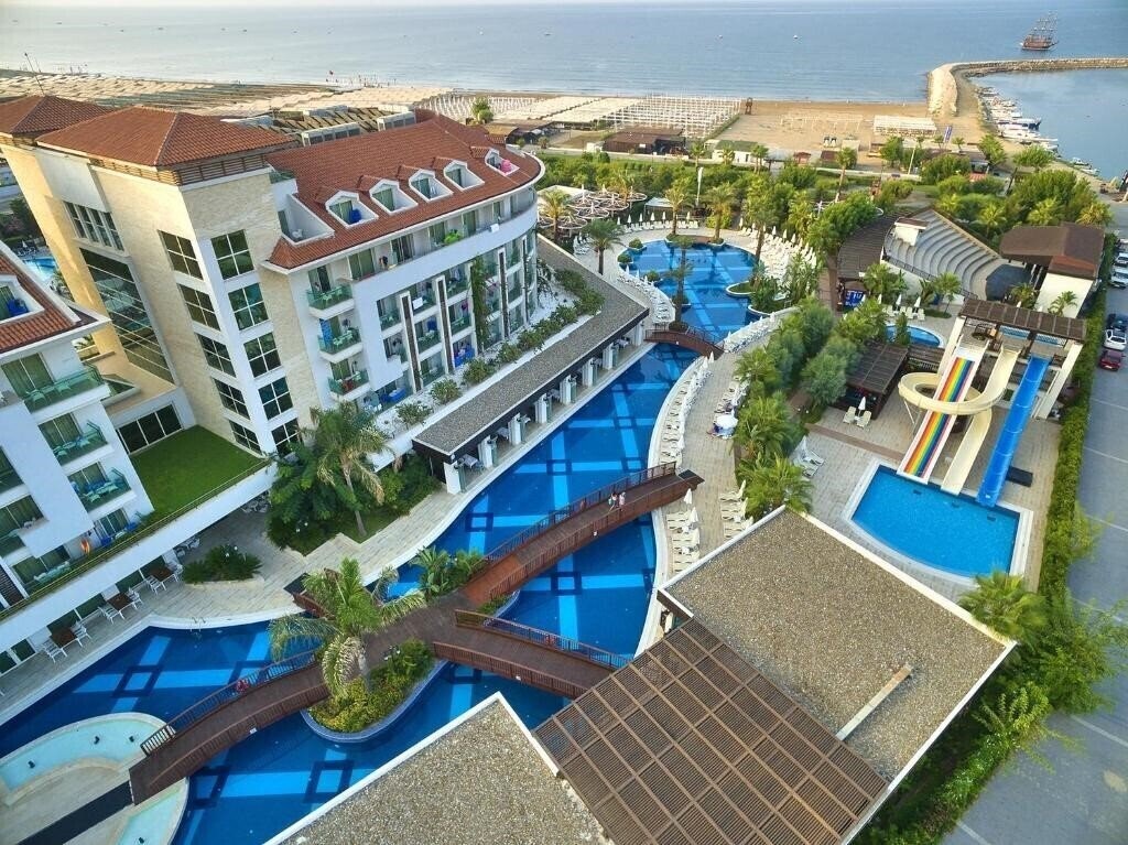 Фото Sunis Evren Beach Resort & SPA 5*