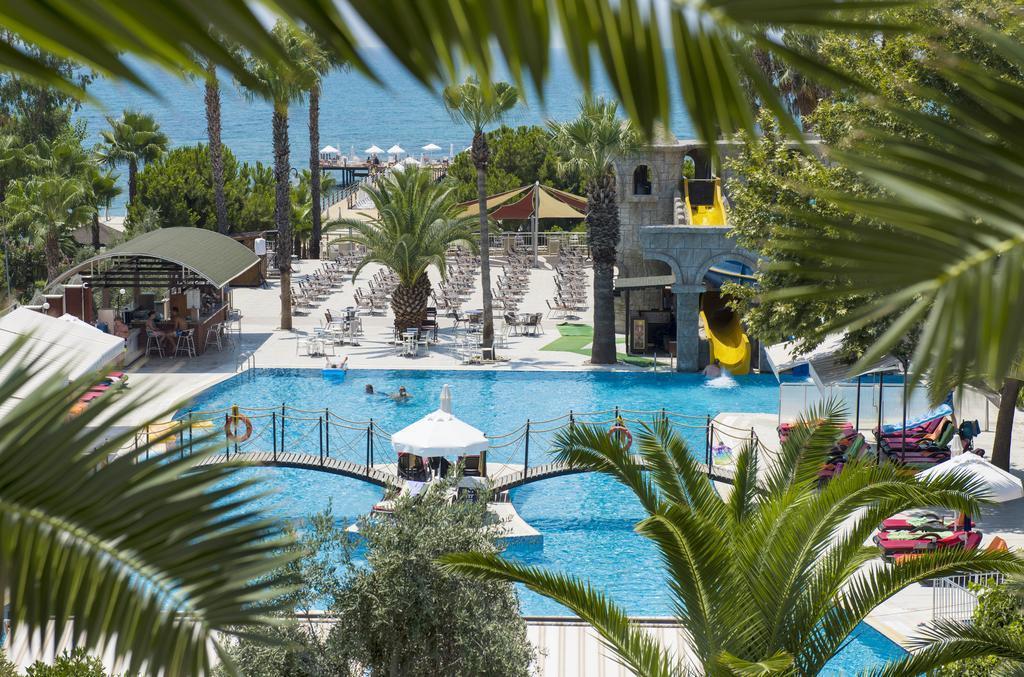 Thalia Beach Resort 4* фотосуреті