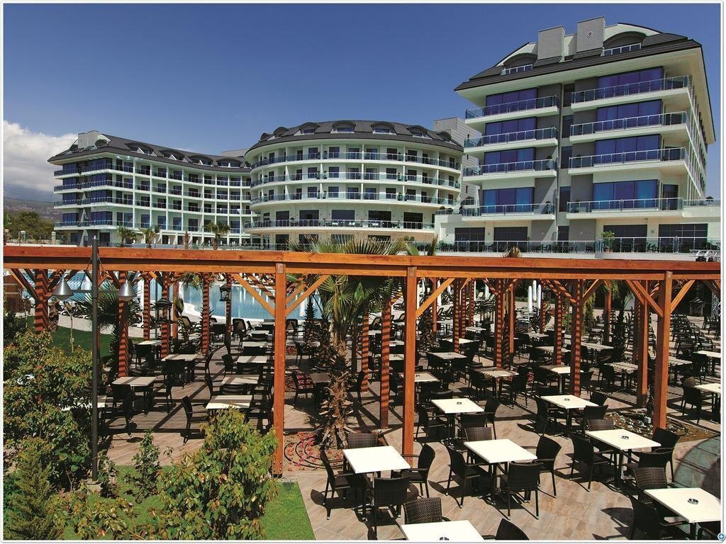 Фото Commodore Elite Suites & SPA 5*
