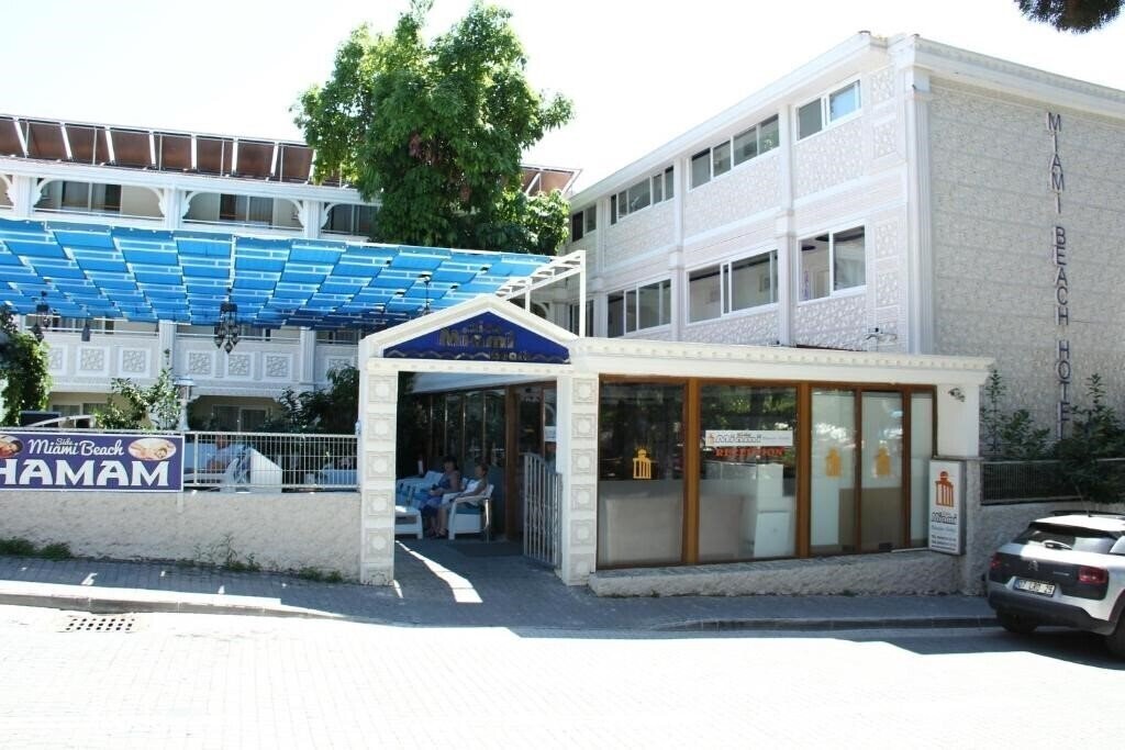 Side Miami Beach (ex. Side Point Hotel) 3* қонақ үйі