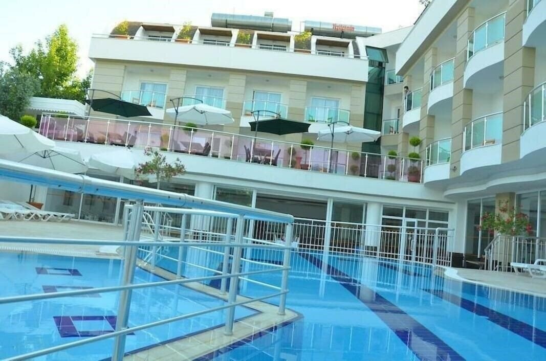 Отель Life Elite Hotel 3*