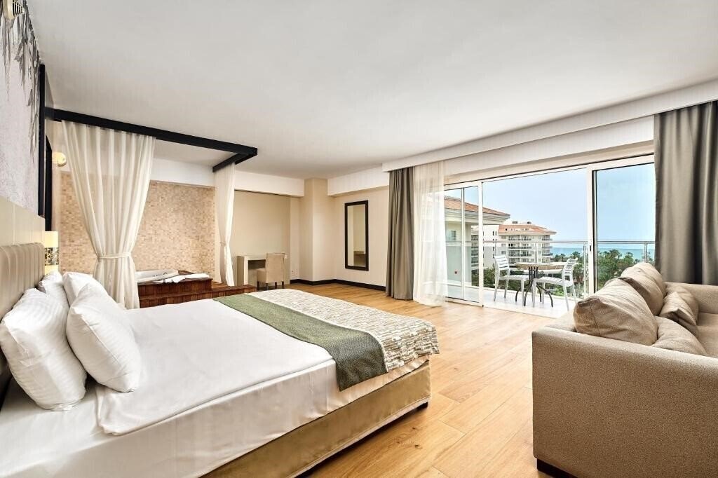 Фото Seaden Sea World Resort & SPA 5*